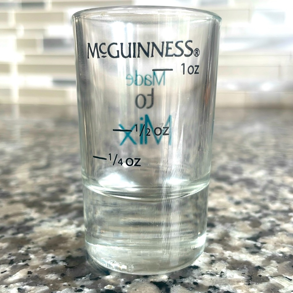 McGUINNESS Made to Mix Shot Glass